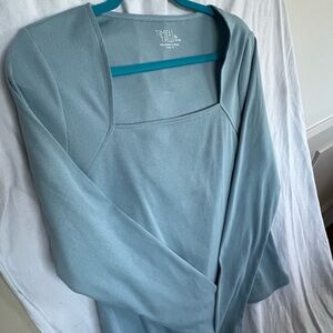 Time and Tru Women's Long Sleeve Top - Light Blue